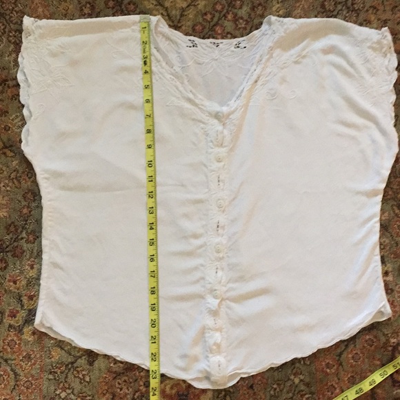 Button up blouse - Picture 8 of 8